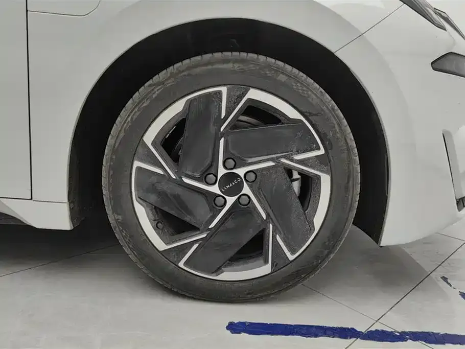 Lynk & Co 07 EM-P 2025 из CN, фото 4