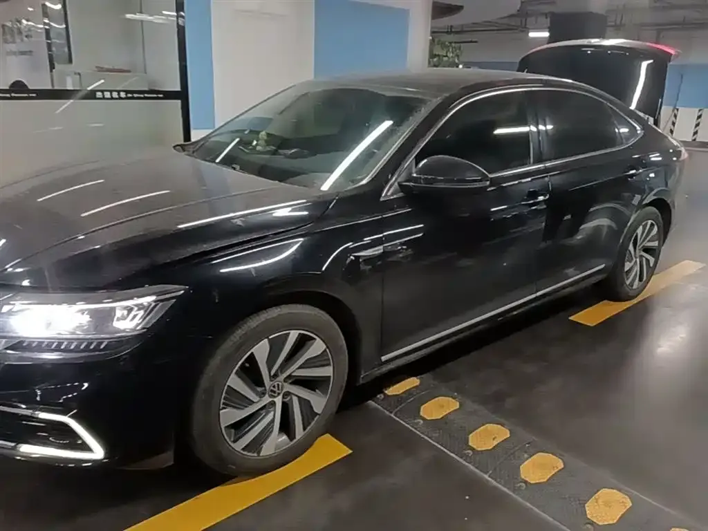 Volkswagen Passat New Energy — фото 5