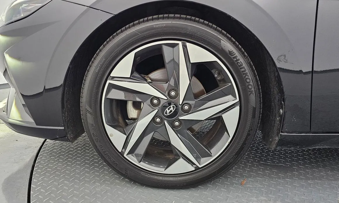 Hyundai AVANTE — фото 8