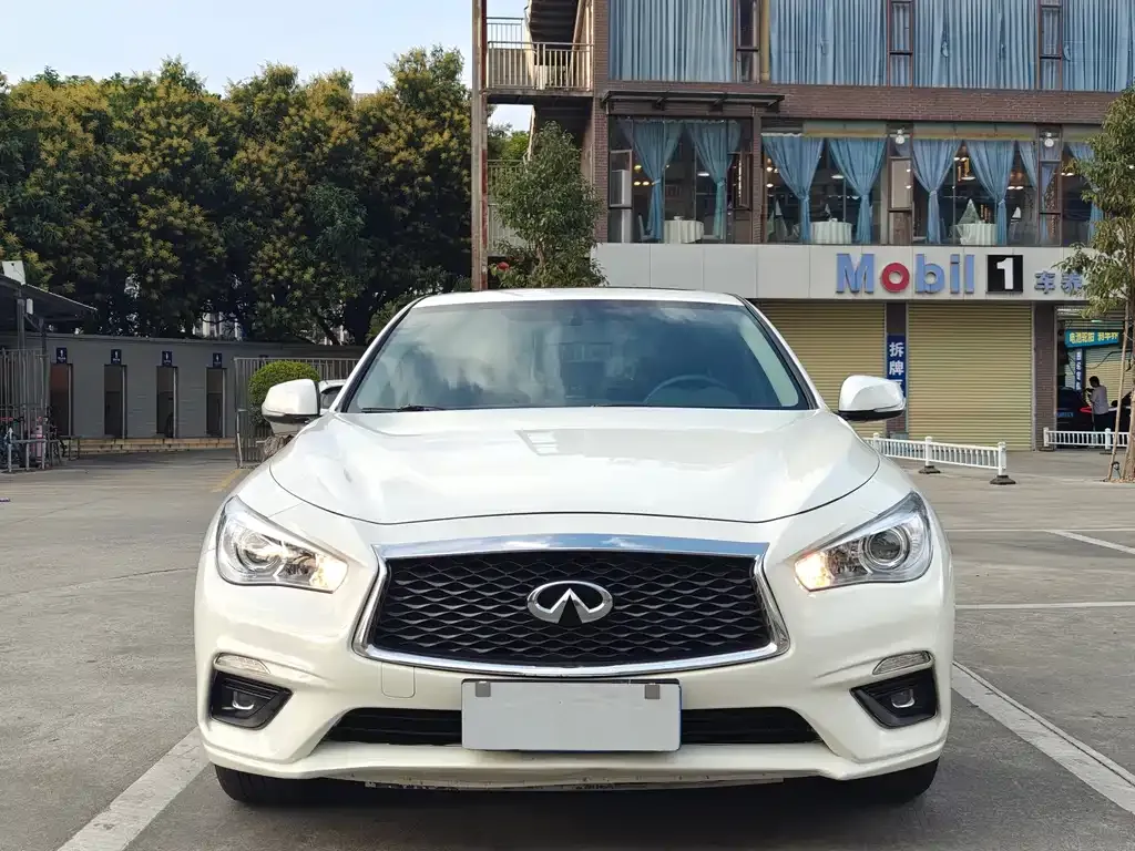 Infiniti Q50L 2023 из CN, фото 4