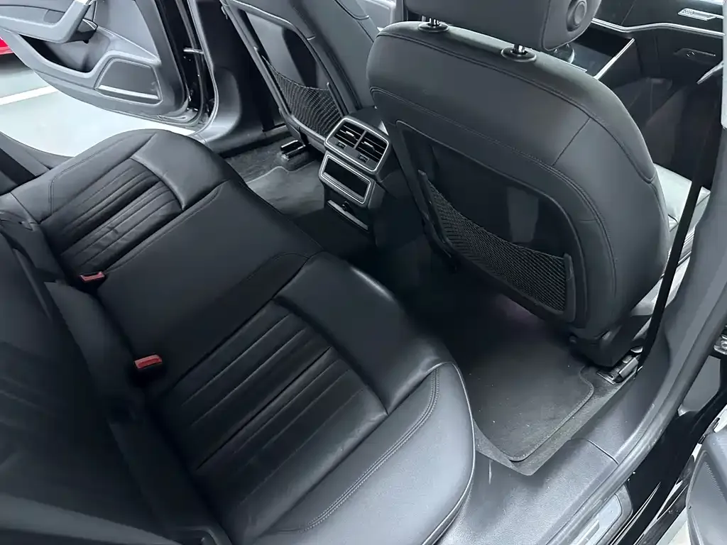 Audi A7 2021 из CN, фото 3