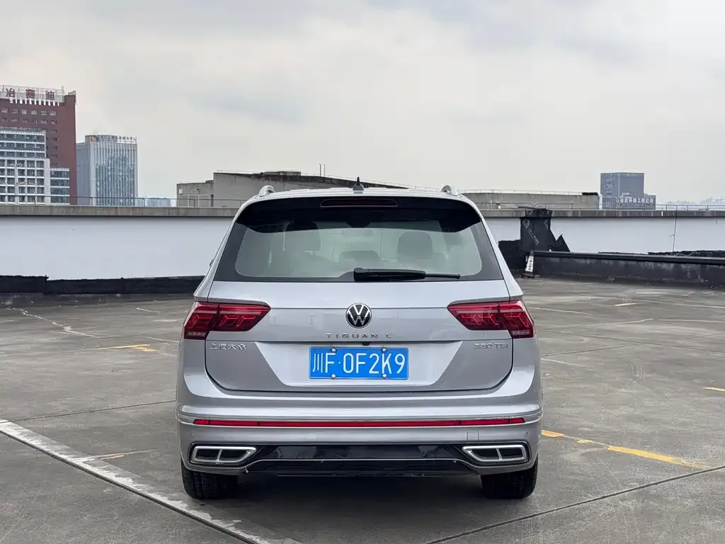 Volkswagen Tiguan L — фото 3