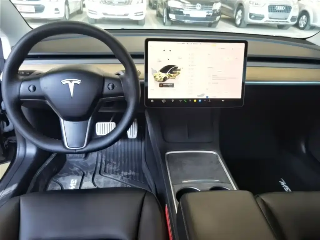 Tesla Model 3 — фото 2