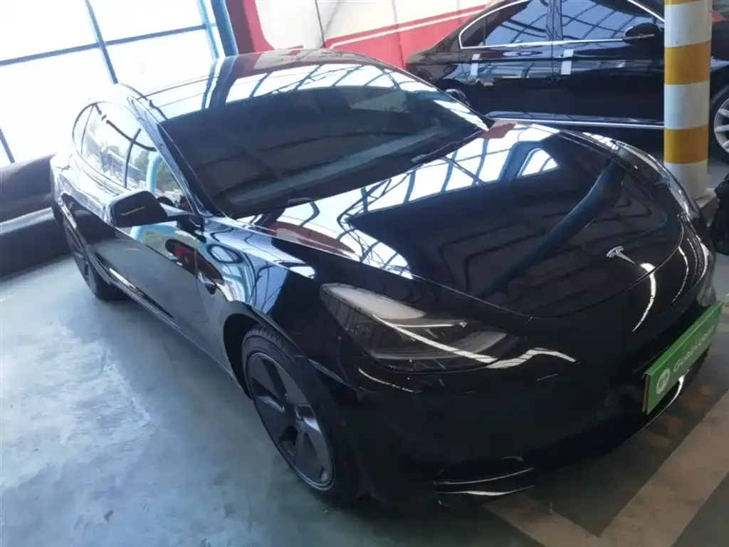 Tesla Model 3 — фото 6