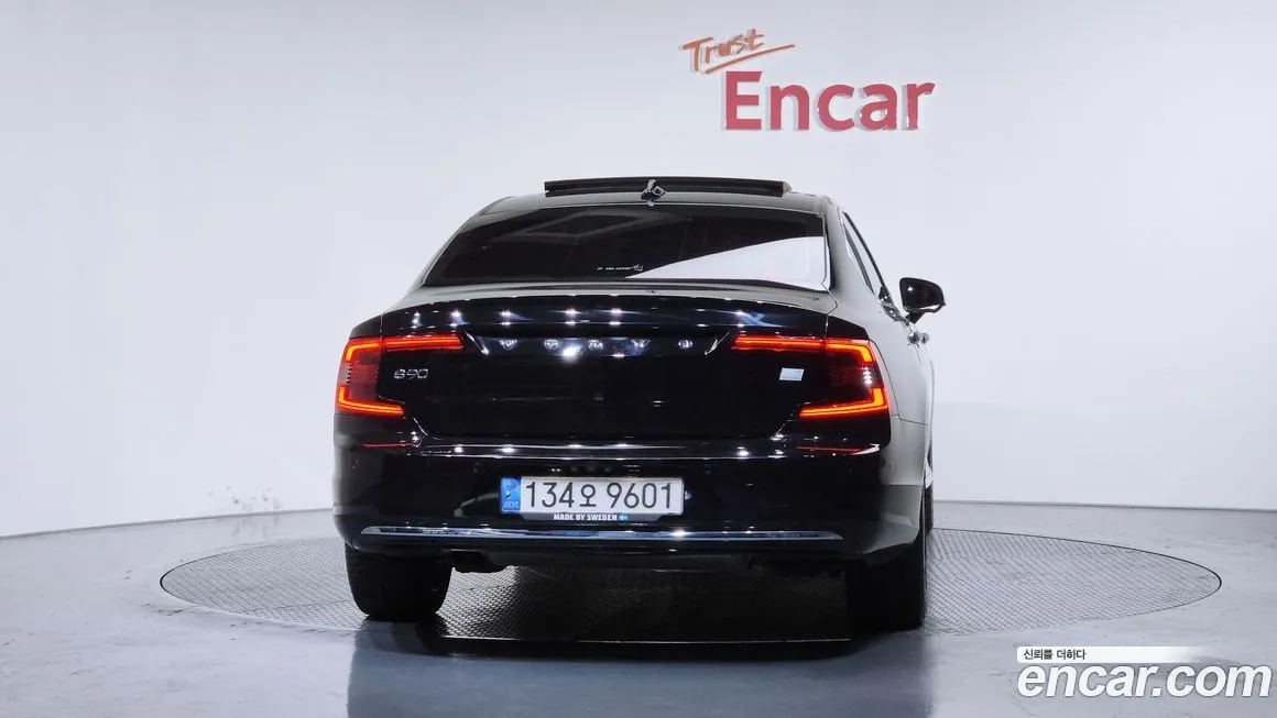 Volvo S90 2022 из KR, фото 2