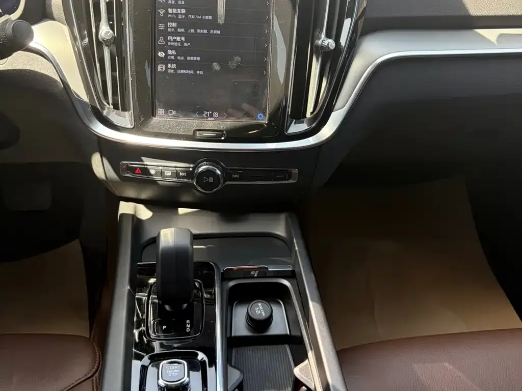 Volvo S60 2023 из CN, фото 8