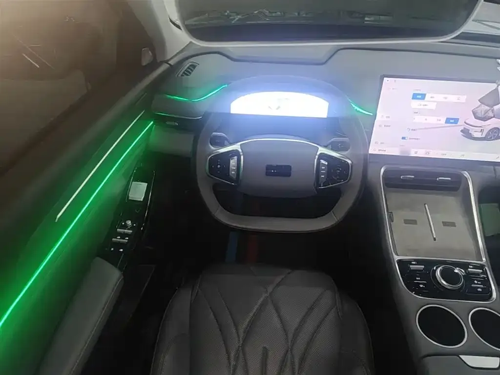 Geely Galaxy L6 — фото 3