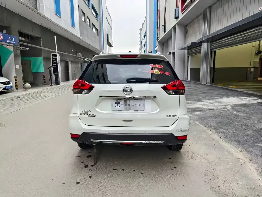 Nissan X-Trail 2023 из CN, фото 4
