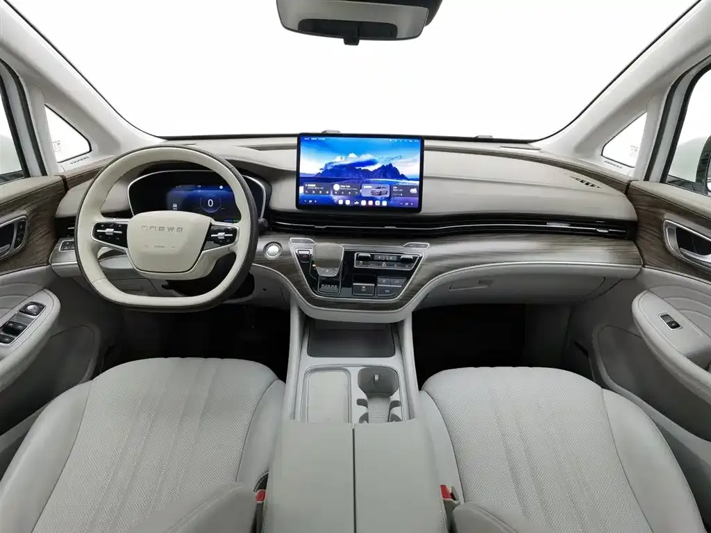 Roewe iMAX8 New Energy 2024 из CN, фото 9