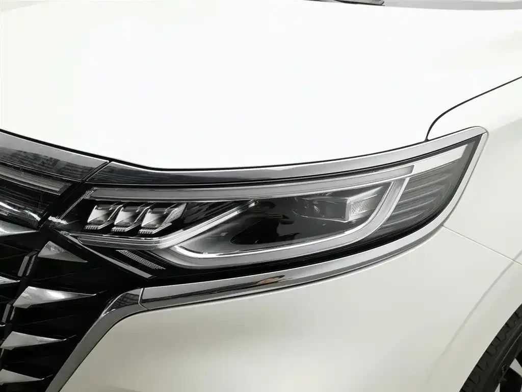 Roewe iMAX8 New Energy 2024 из CN, фото 8
