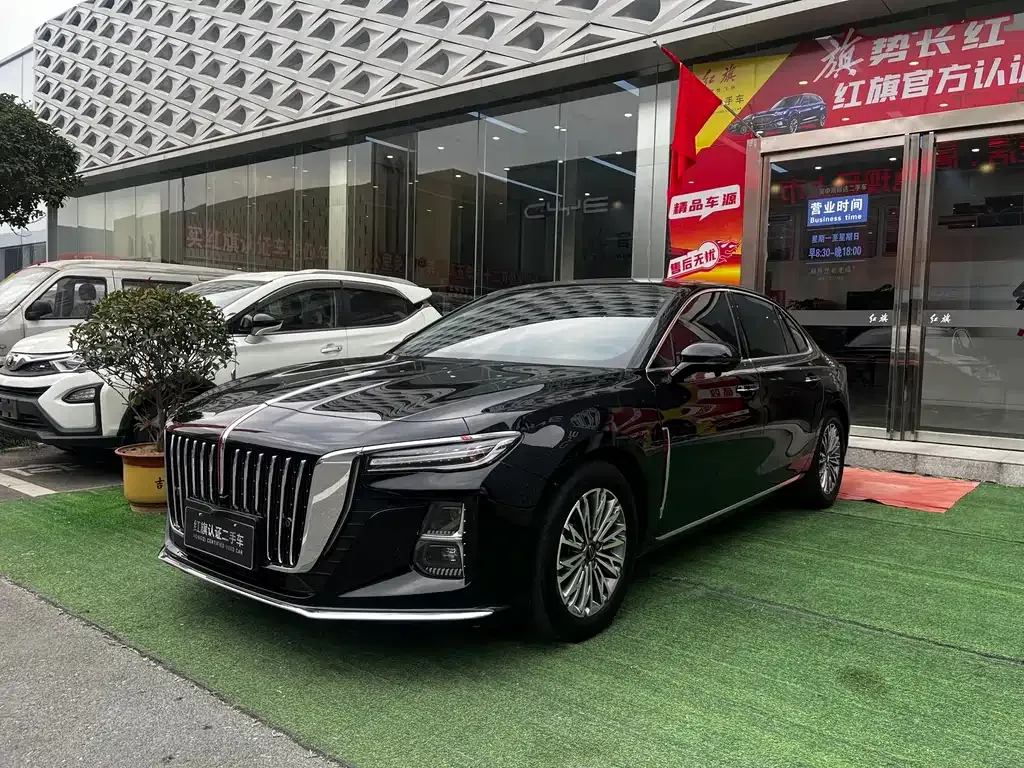 Hongqi H5 — фото 1