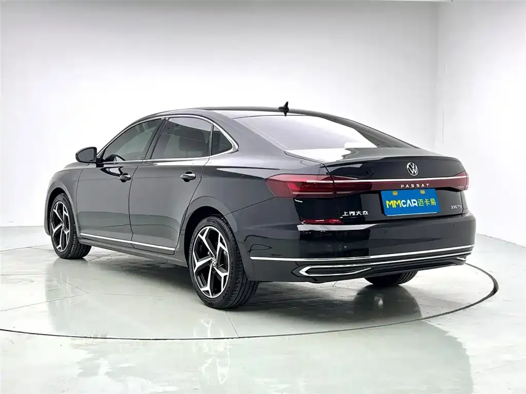Volkswagen Passat — фото 4
