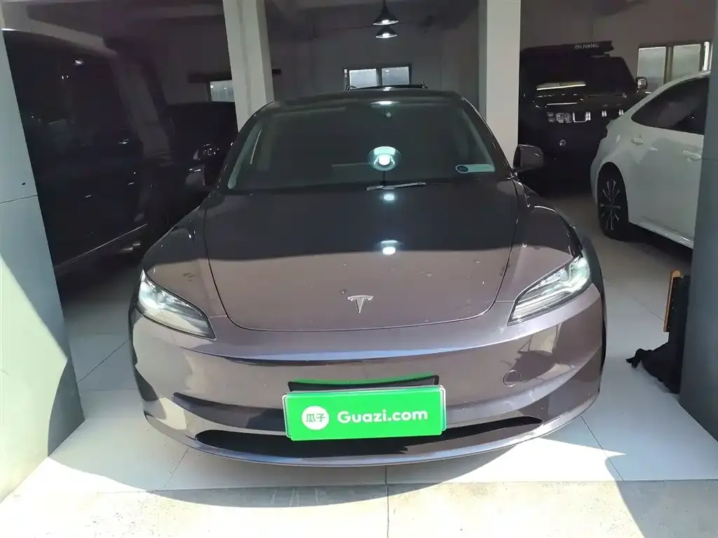Tesla Model 3 — фото 3
