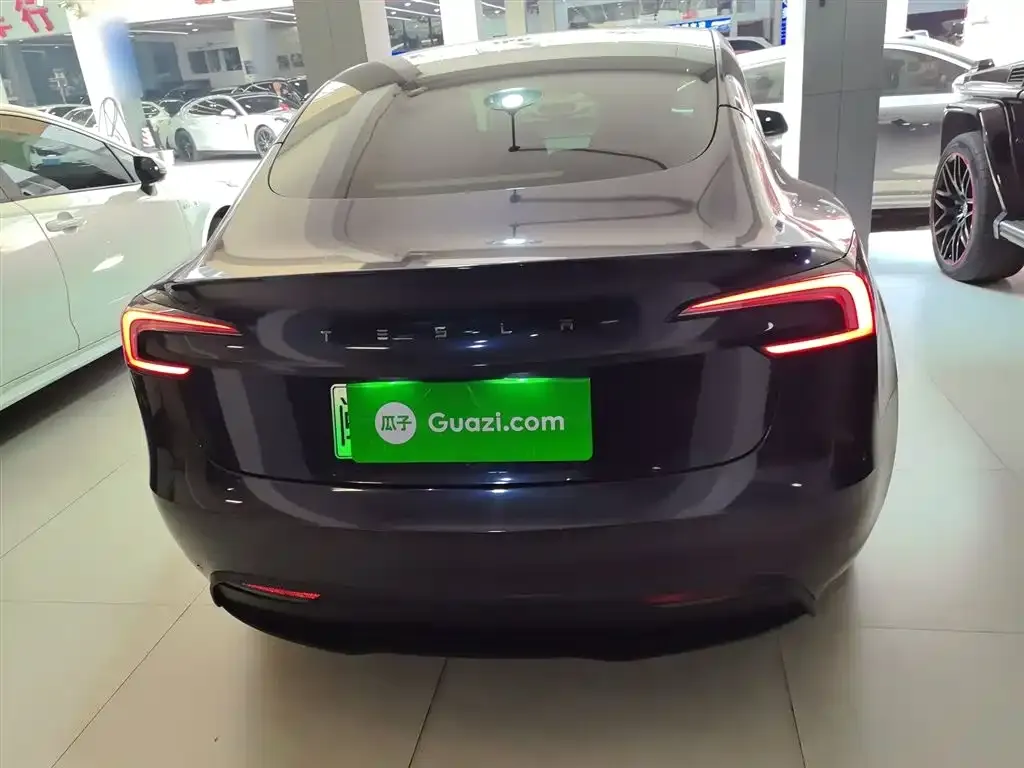 Tesla Model 3 — фото 5