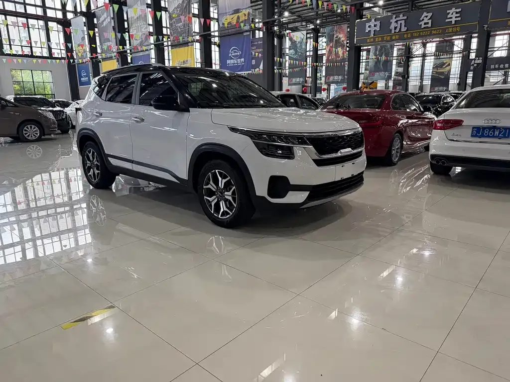 Kia KX3 2022 из CN, фото 10