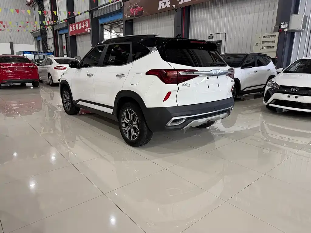 Kia KX3 2022 из CN, фото 9