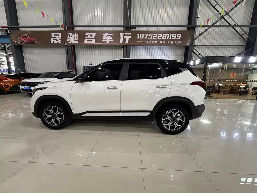 Kia KX3 2022 из CN, фото 6