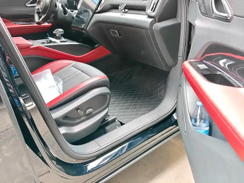 Hongqi HS3 2024 из CN, фото 3
