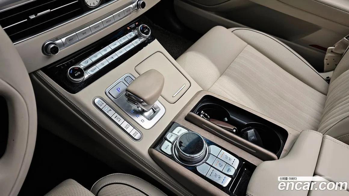 Genesis G90 — фото 8