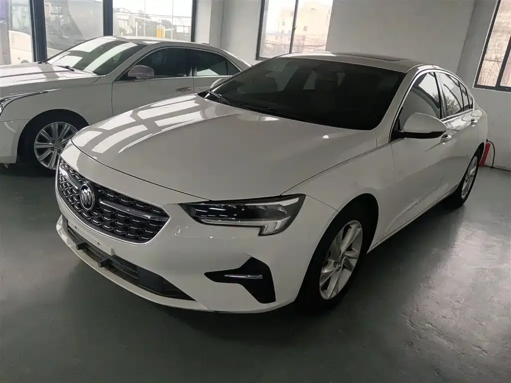 Buick Regal — фото 1