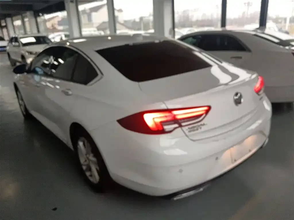 Buick Regal — фото 2