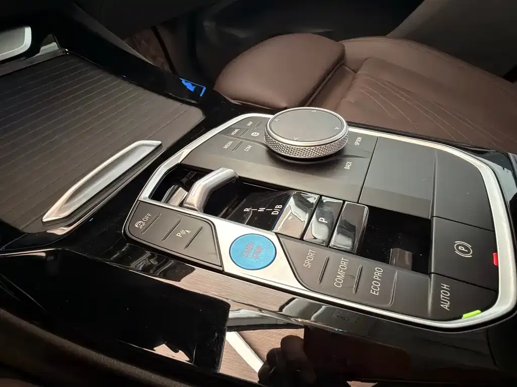 BMW iX3 2023 из CN, фото 6