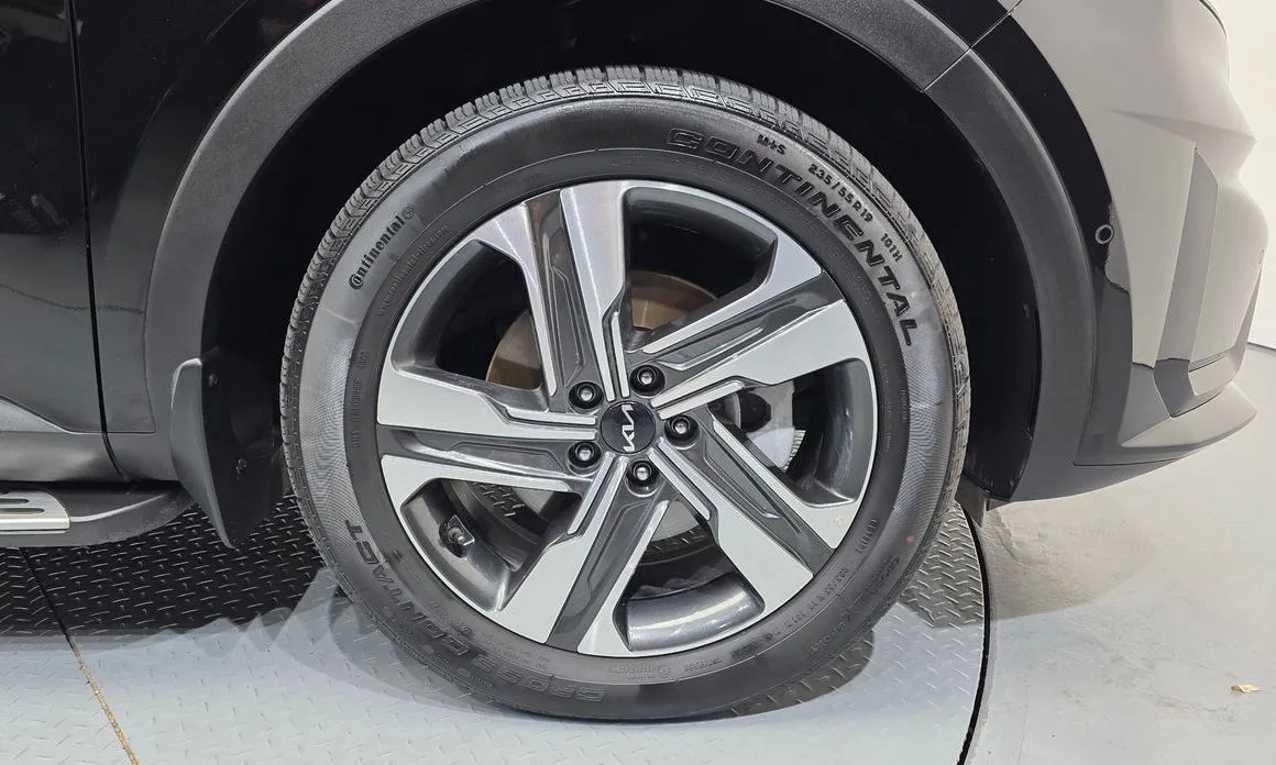 Kia Sorento — фото 8
