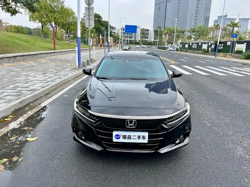 Honda Accord — фото 7