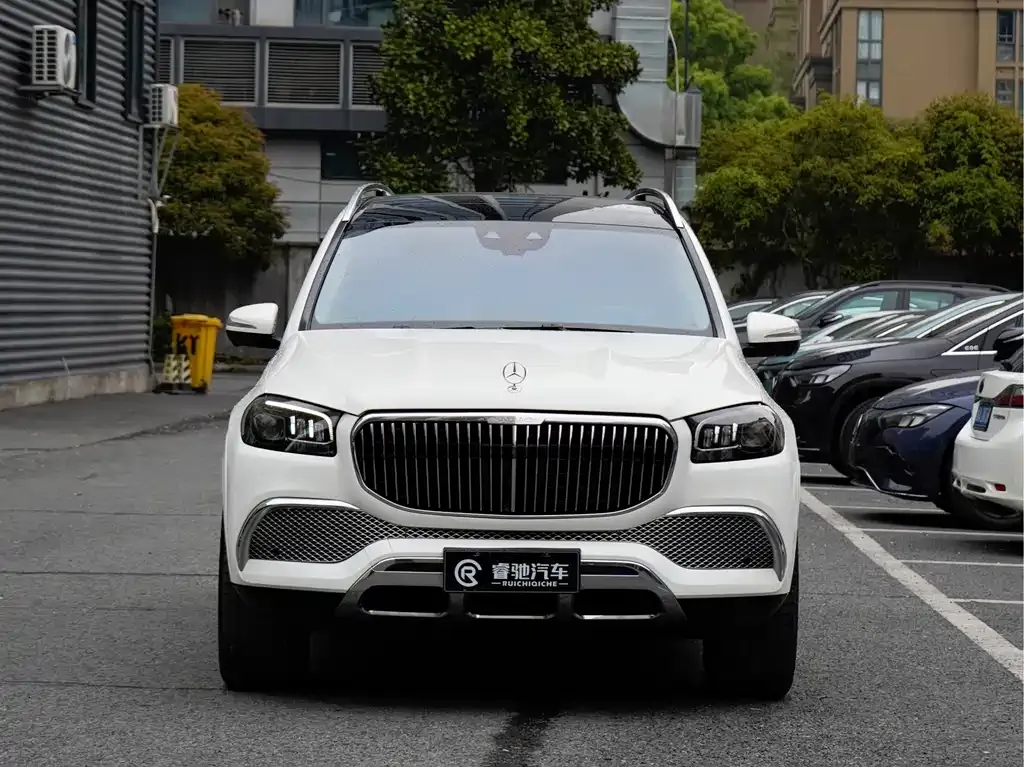 Mercedes-Benz GLS — фото 10