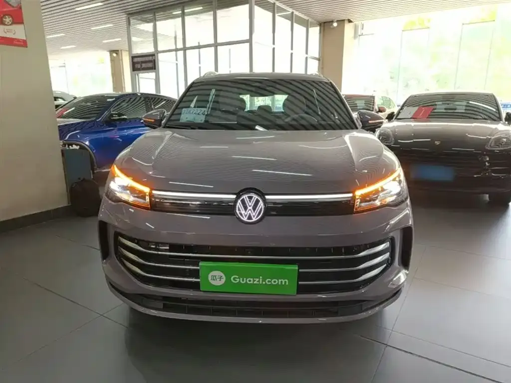 Volkswagen Tiguan L — фото 5