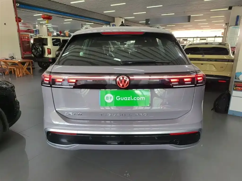 Volkswagen Tiguan L — фото 3