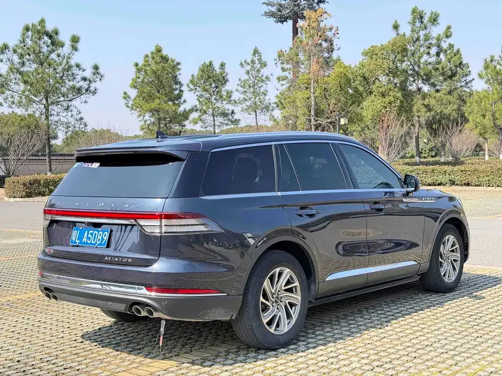 Lincoln Aviator — фото 5