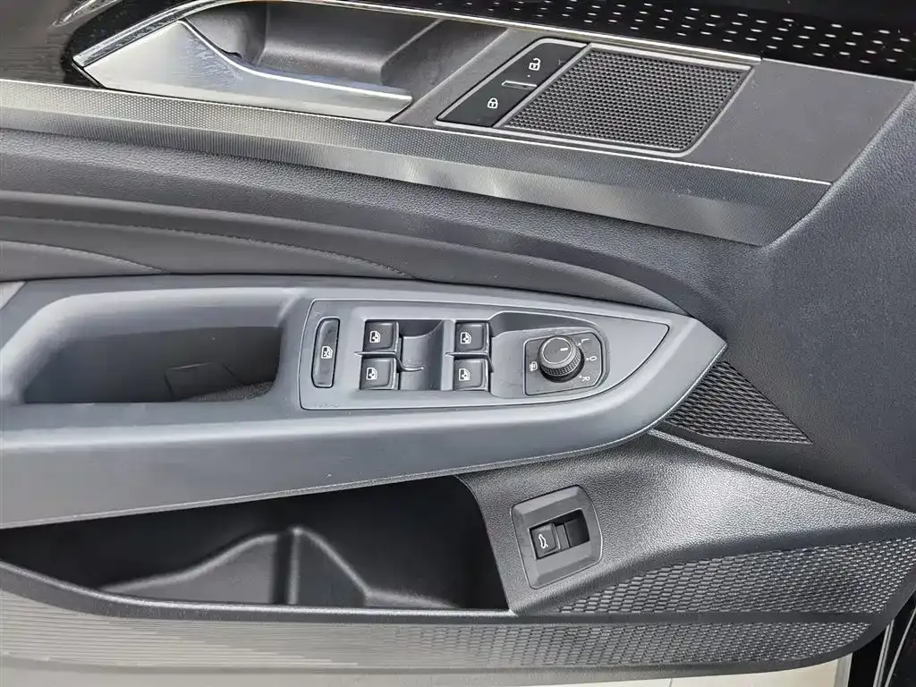 Volkswagen Passat — фото 7