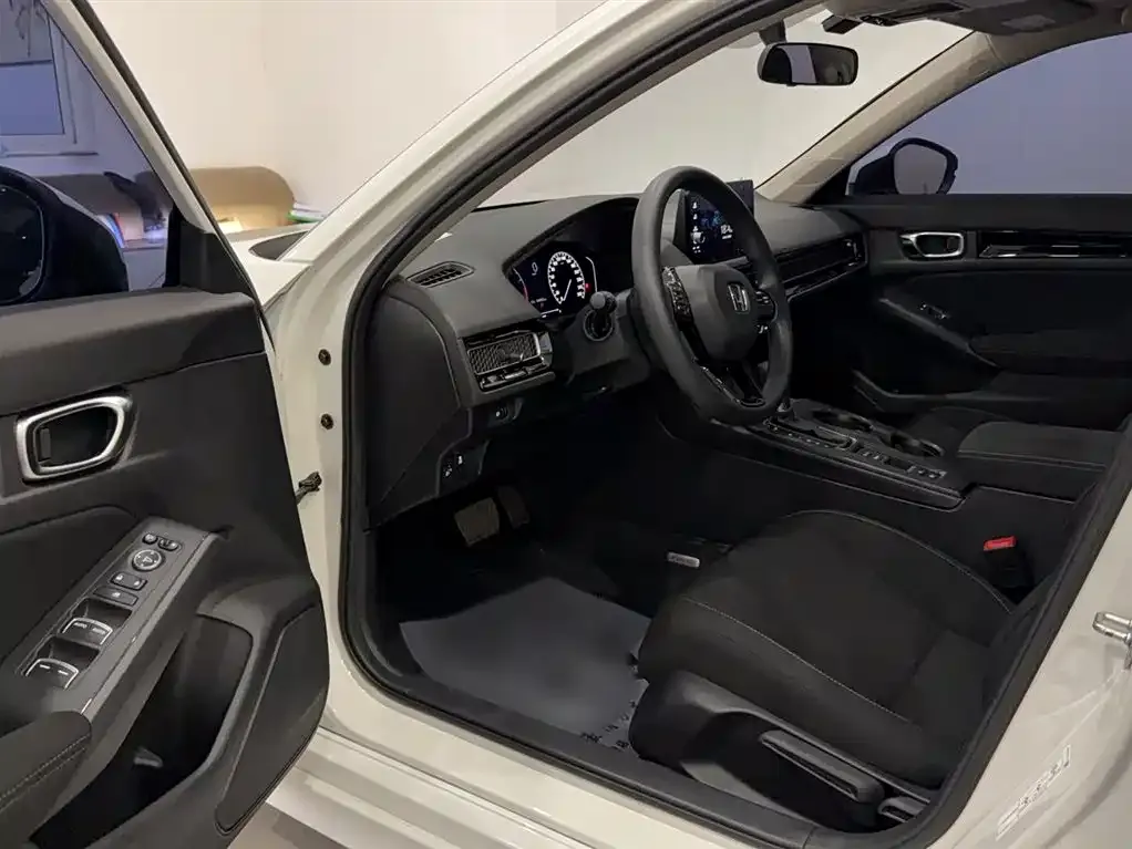Honda Civic — фото 4