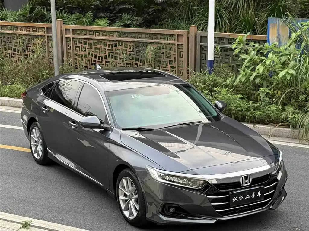 Honda Accord — фото 9