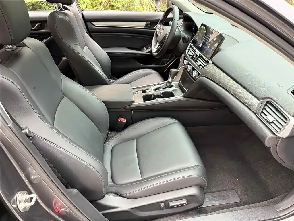 Honda Accord — фото 3