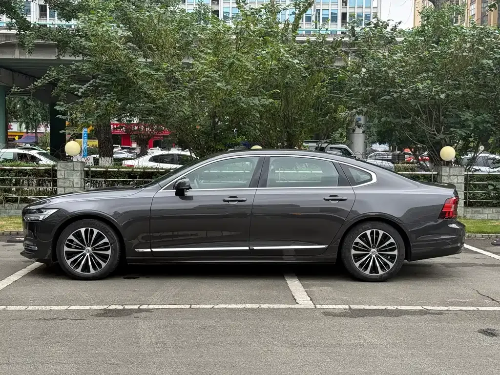 Volvo S90 — фото 9