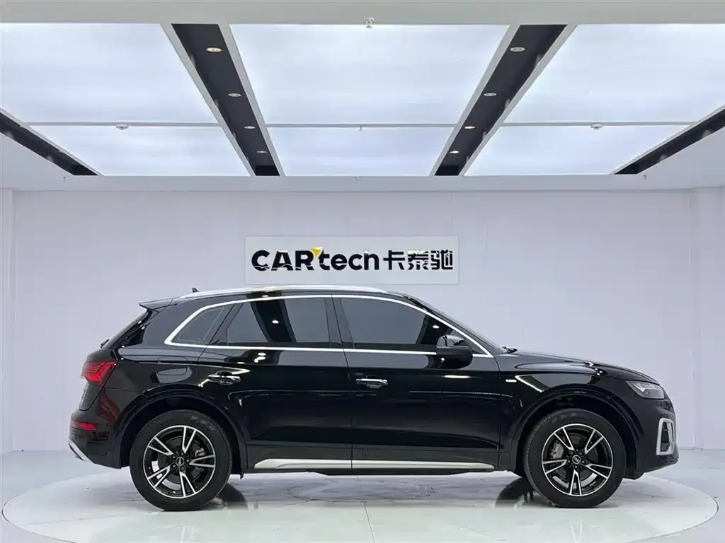 Audi Q5L — фото 4