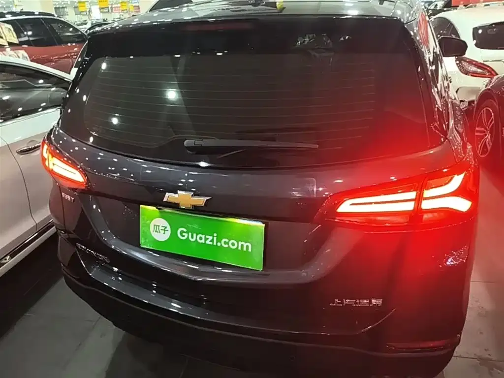 Chevrolet Equinox 2022 из CN, фото 8
