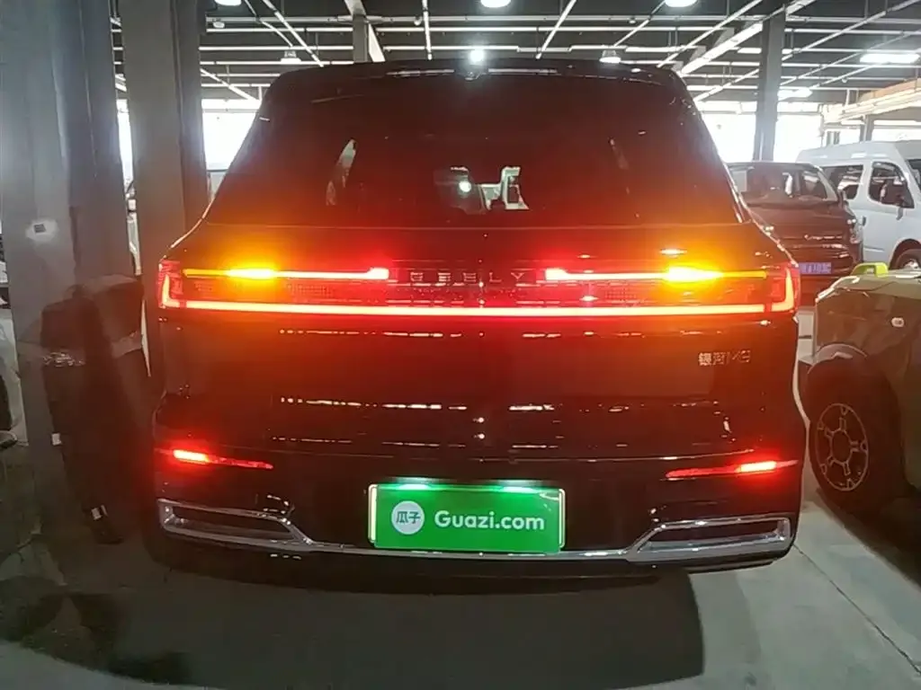 Geely Galaxy M9 — фото 7