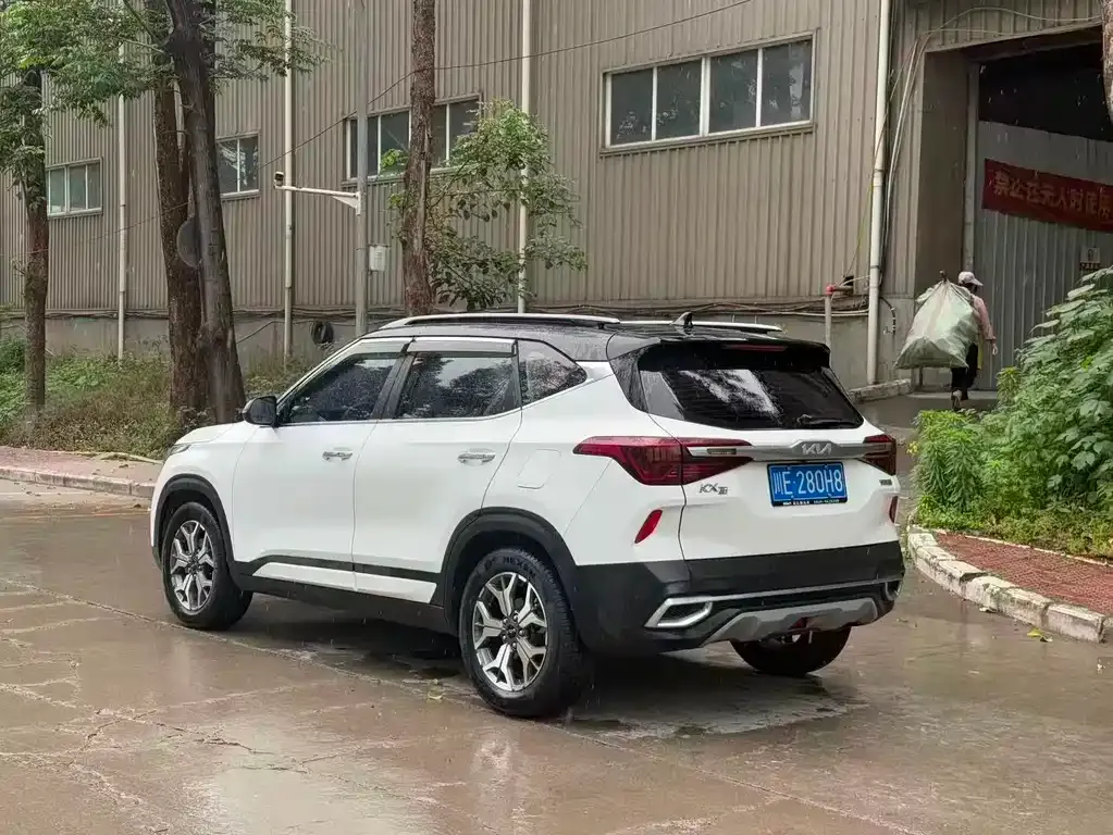 Kia KX3 2022 из CN, фото 5