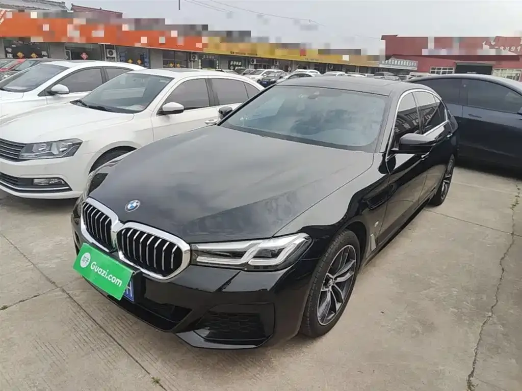 BMW 5 Series — фото 1