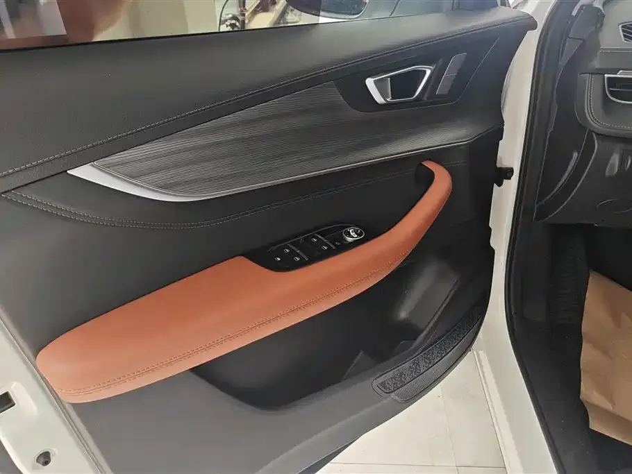 Chery Tiggo 8 PLUS — фото 8