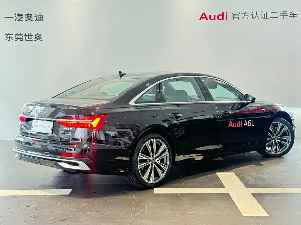 Audi A6L — фото 7
