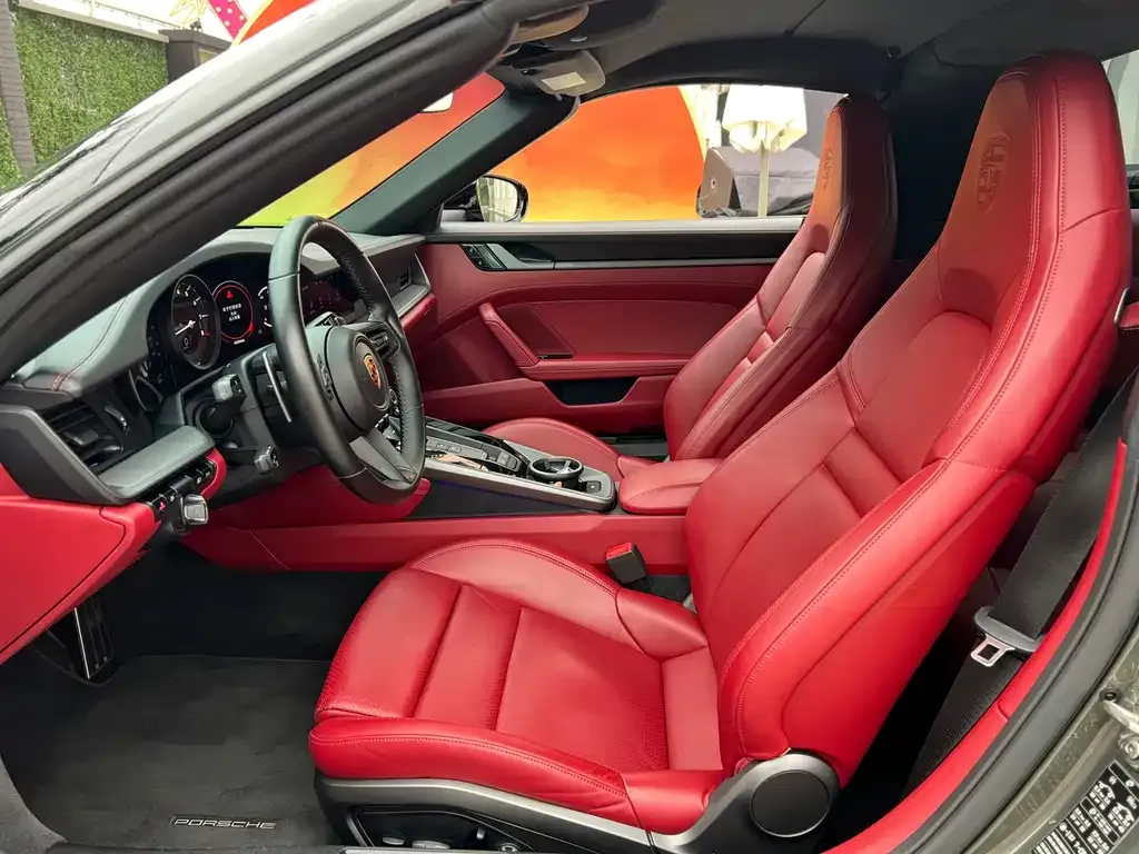 Porsche 911 2021 из CN, фото 8