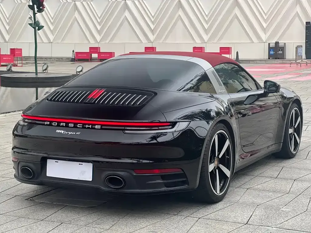 Porsche 911 2021 из CN, фото 4
