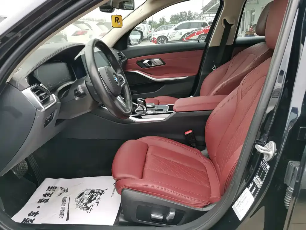 BMW 3 Series 2022 из CN, фото 9
