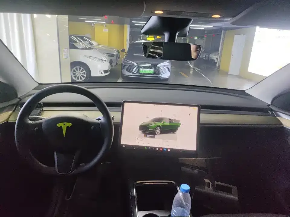 Tesla Model Y — фото 2