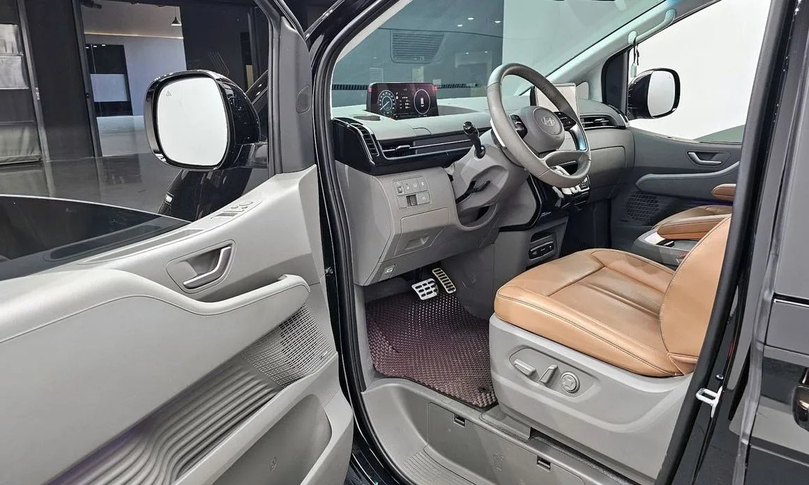 Hyundai Staria 2025 из KR, фото 5