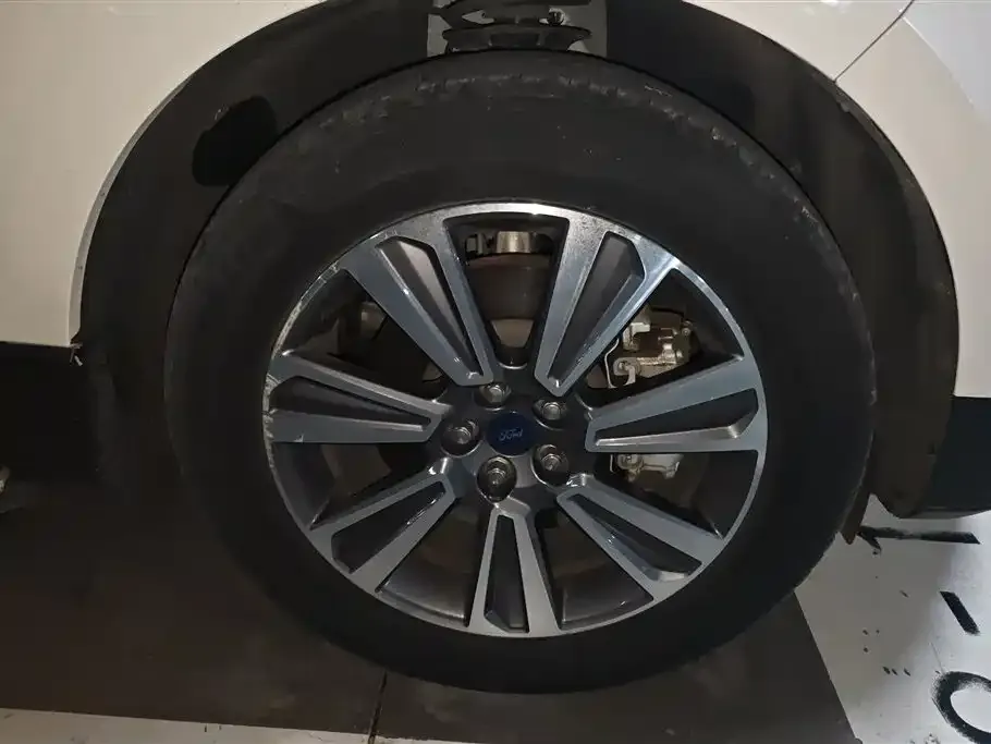 Ford Edge 2021 из CN, фото 2